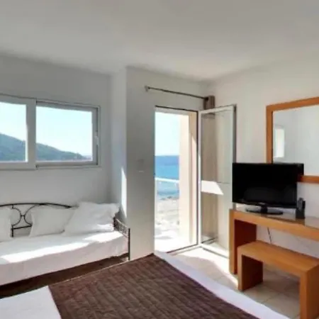 Lilium Maris Hotel