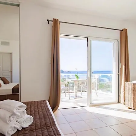 Lilium Maris Hotel